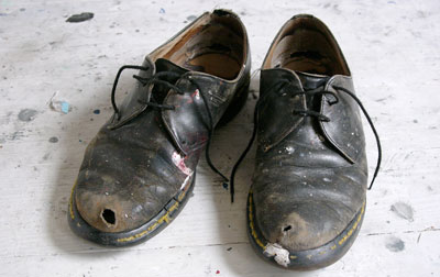 File:Old-shoes.jpg