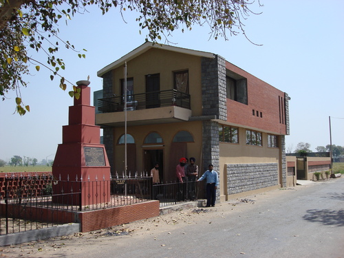 File:Budhowal war museum next to monument.jpg