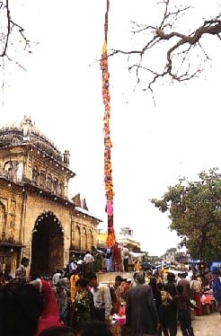 File:Jhanda Fair is held every year at the historic Guru Ram Rai Darbar in Dehradun City.jpg