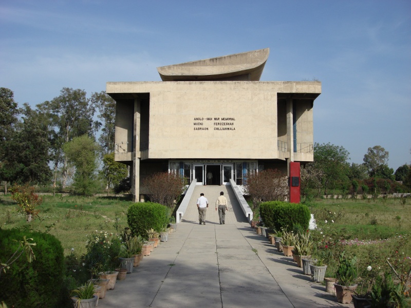 File:Ferozeshah museum dedicated to the battle between Sikh and British forces.jpg