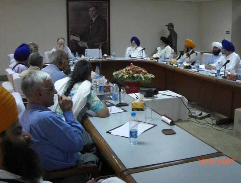 File:Meeting at Nankana Sahib June07.jpg