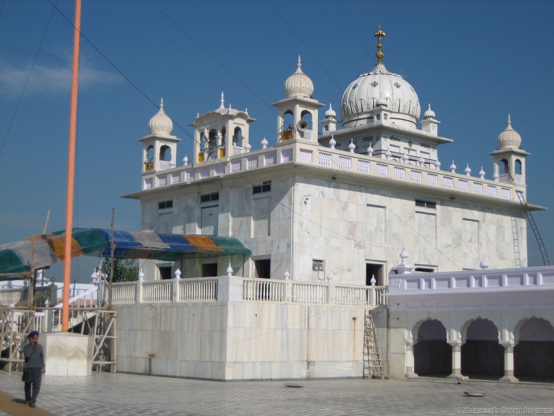 File:Guru Ka Bagh, Gurdwara related to the visit of Guru Arjan Dev Ji, In 1585.jpg
