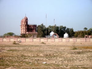 Gurdwara Rurri Sahib Eimanabad Gujranwala Pakistan-from south.jpg