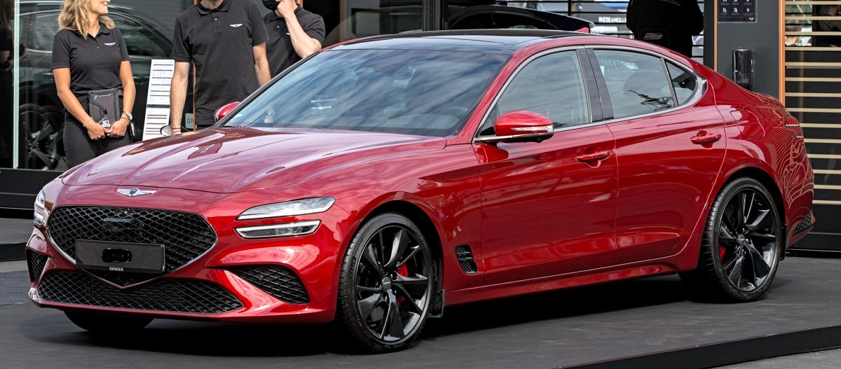 Genesis G70 2.0T (2023)