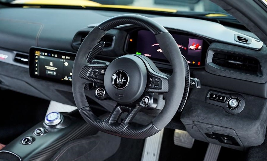 Maserati MC20 (2022) Cockpit