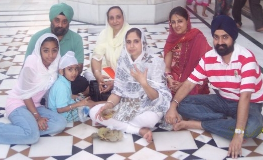File:Sikh family 2-mod.jpg