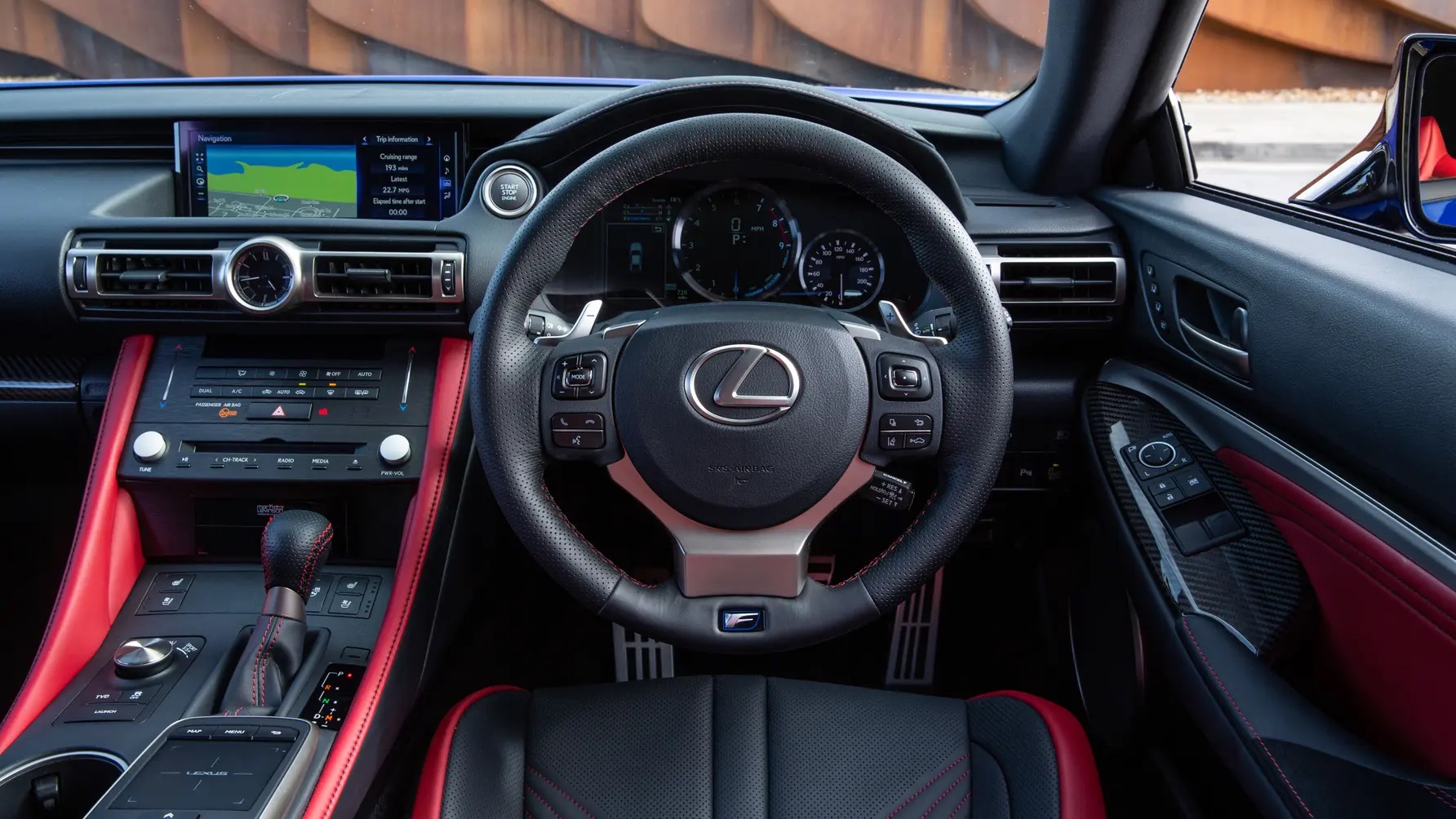 Lexus RC F (2021) Cockpit