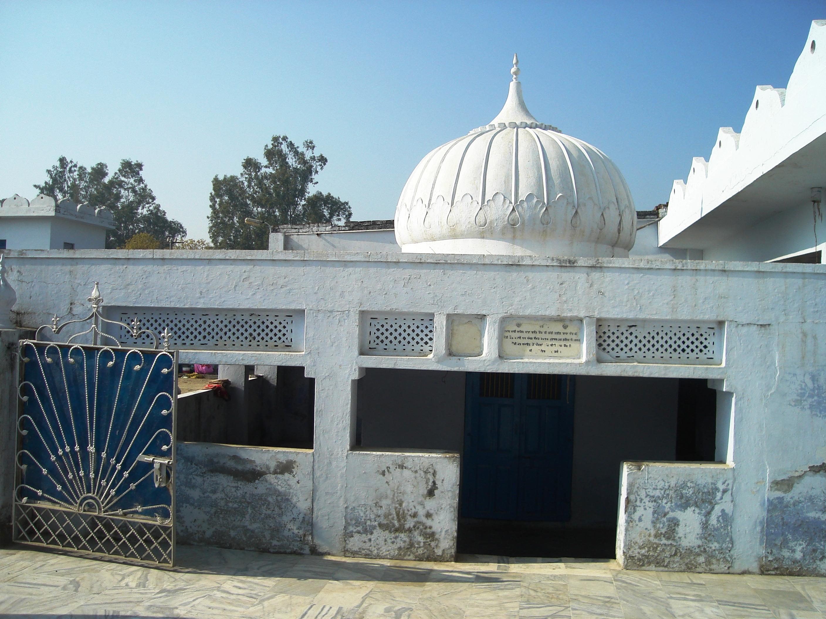 Smadh of Mata of Baba Manjh.JPG