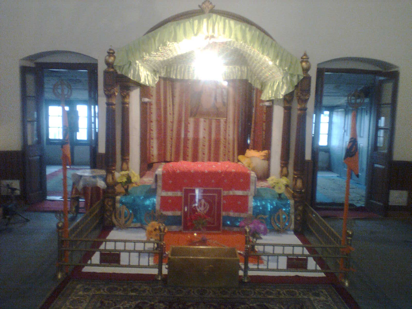 6chail.jpg
