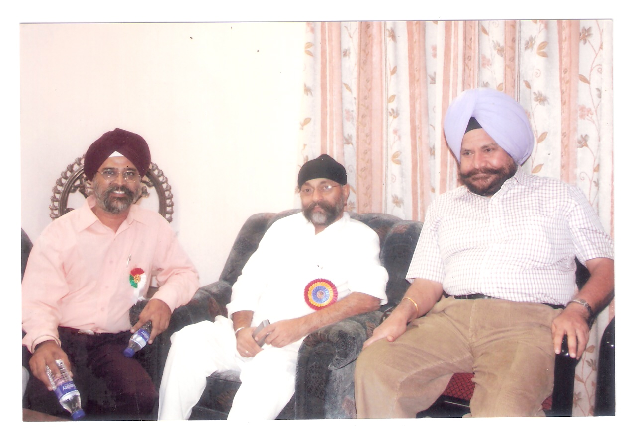 MUSIC DIRECTOR UTTAM SINGH AND DIG(RAF) SATSAROOP SINGH