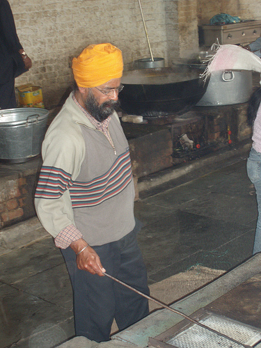 Sevadar doing Seva in the langar kichen