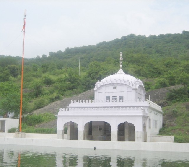 GurudwaraTreveniSahib.JPG