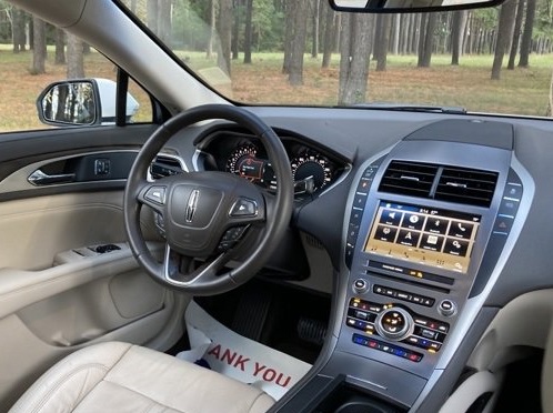 Lincoln MKZ 3.0T (2017) Cockpit