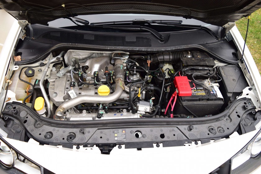 Renault Megane RS 225 (2006) Engine