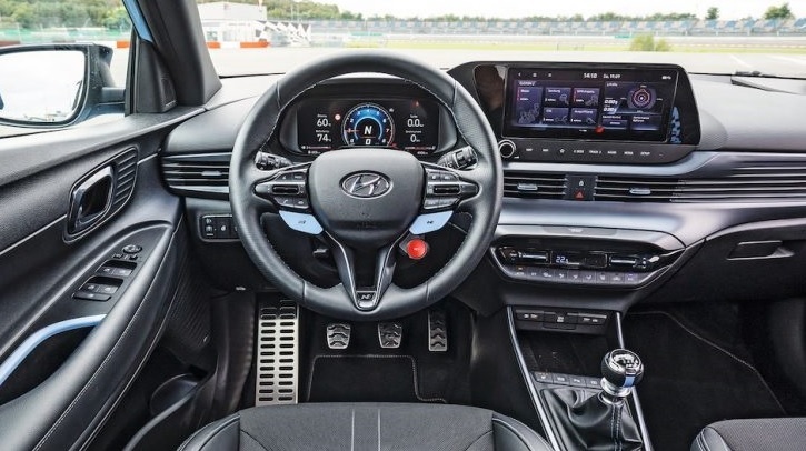Hyundai i20 N (2022) Cockpit