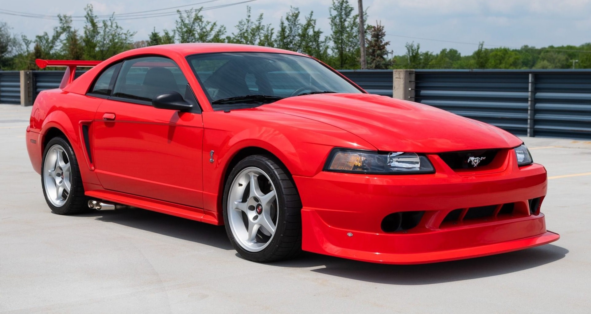 Ford Mustang SVT Cobra R (2000)