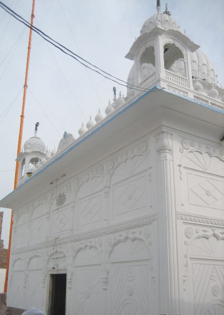 Gurudwara Sri Guru Ka Koo.jpg