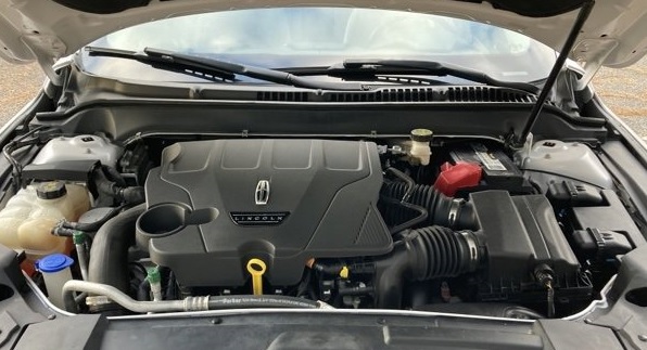 Lincoln MKZ 3.0T (2017) Engine