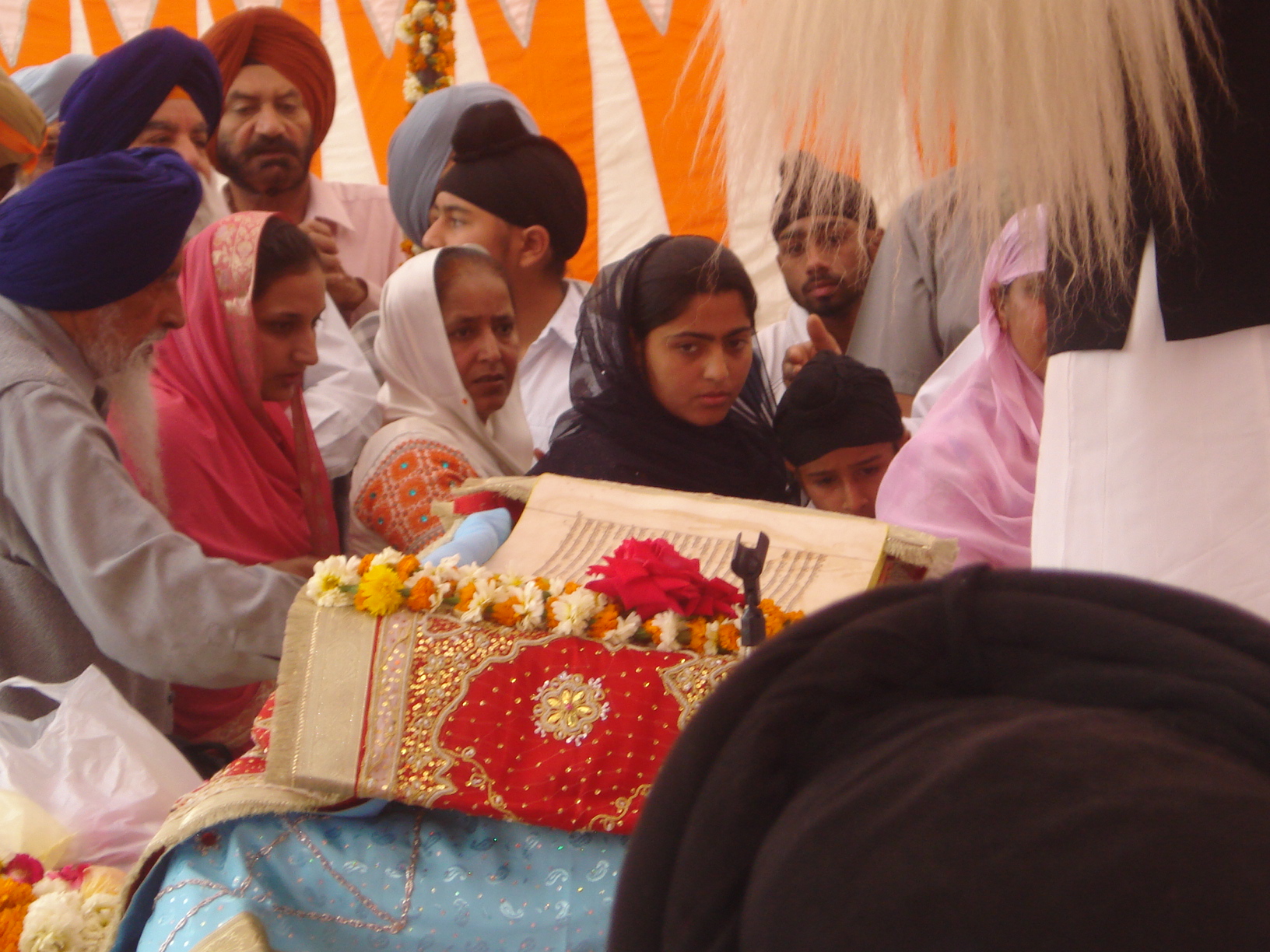 Gurugranthbabadeepmanisingh1.jpg