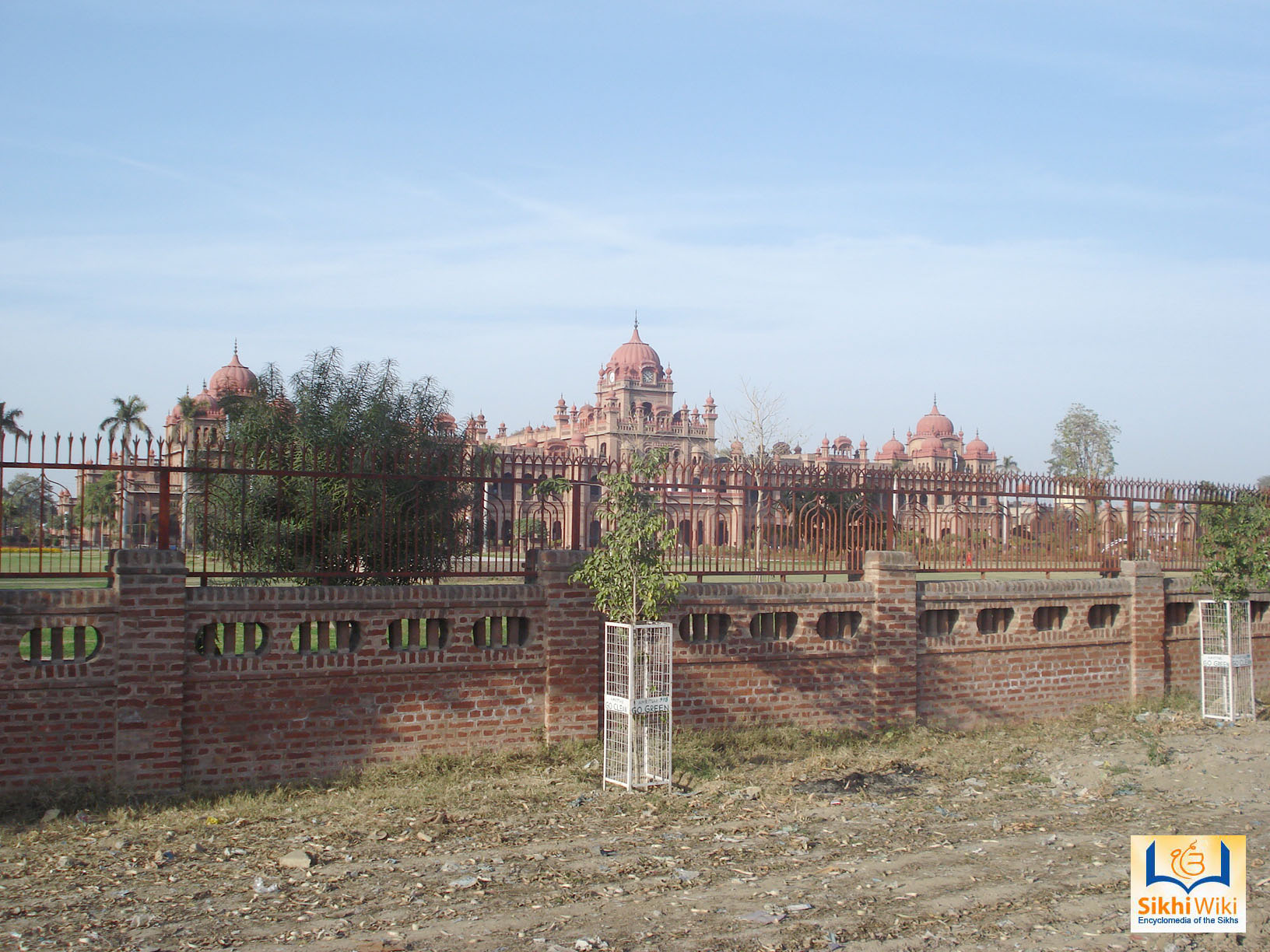 Khalsa College