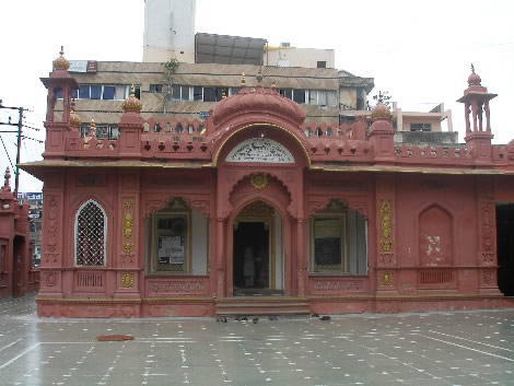 Gurudwara-topkhana.jpg