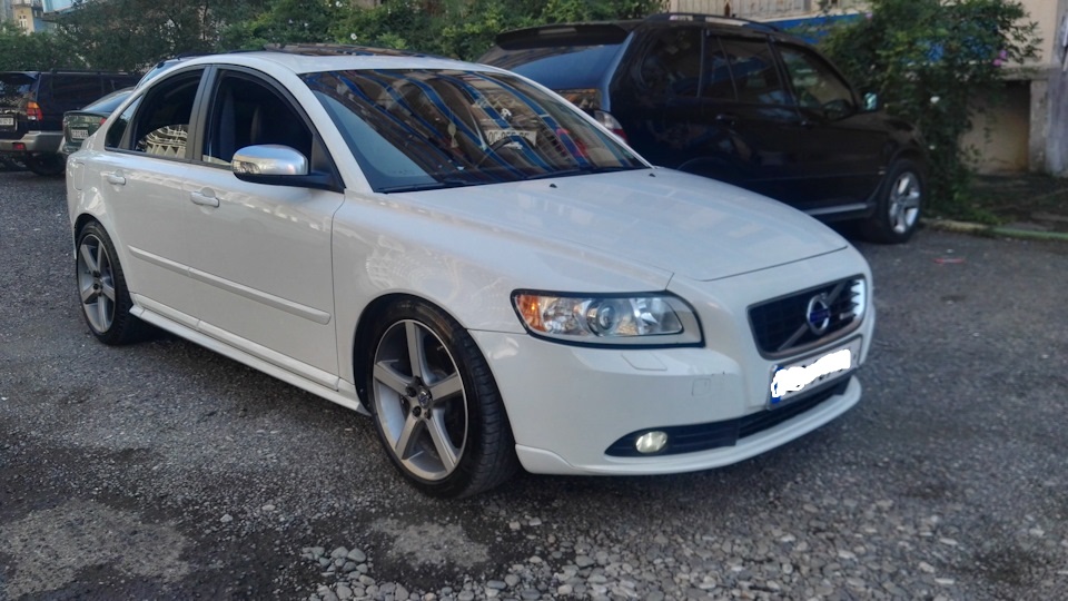 Volvo S40 T5 R-Design (2010)