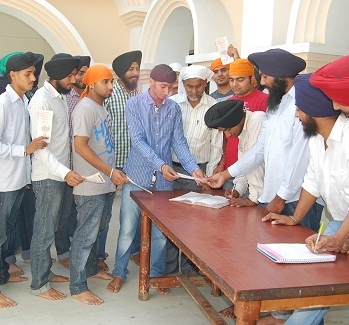 File:Sikhs donate eyes sml.JPG