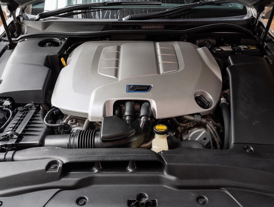 Lexus IS F (2008) Engine