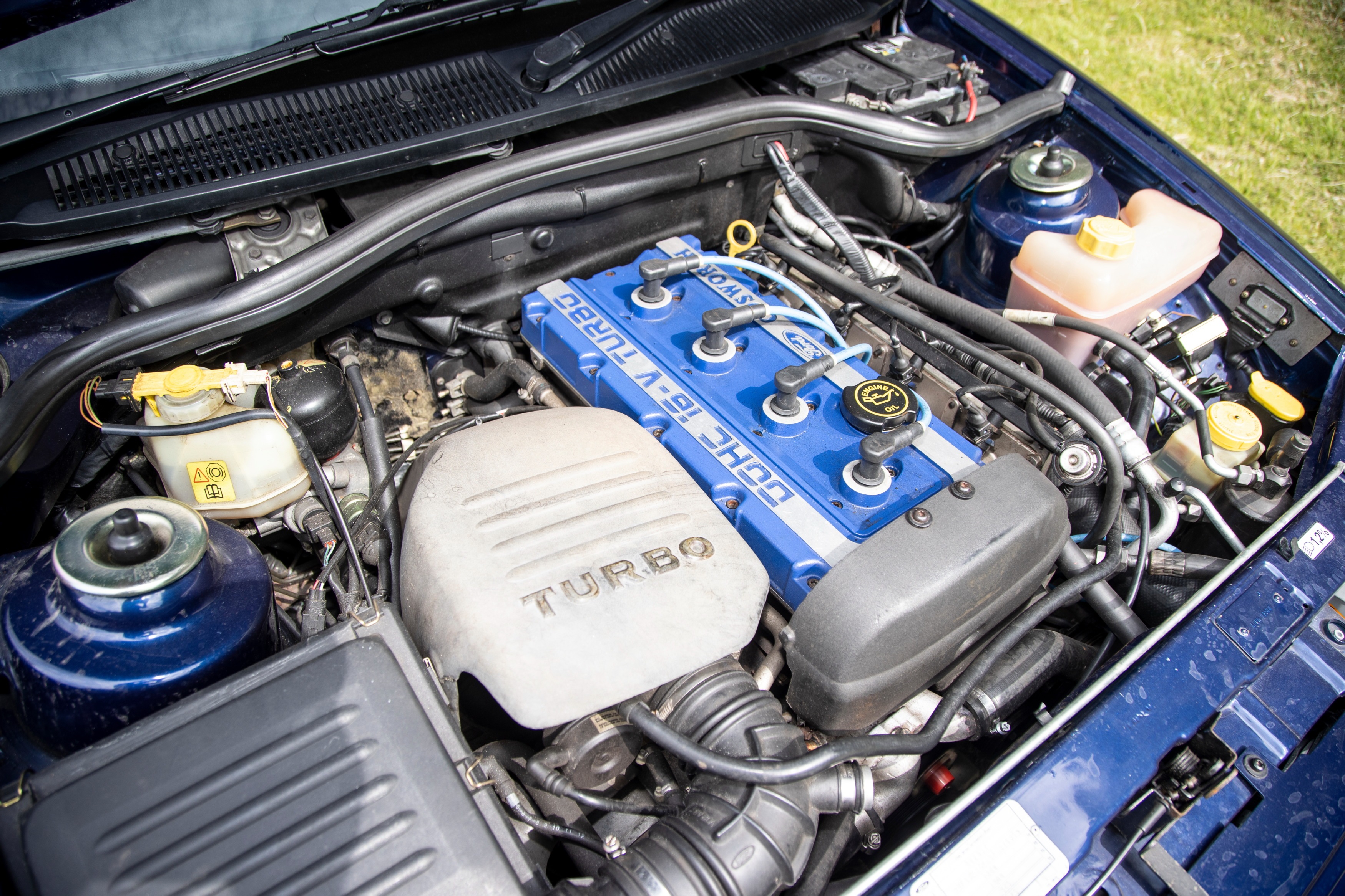 Ford Escort RS Cosworth (1996) Engine