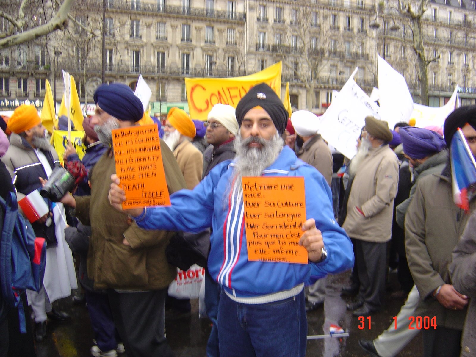 France protest 31012004.JPG