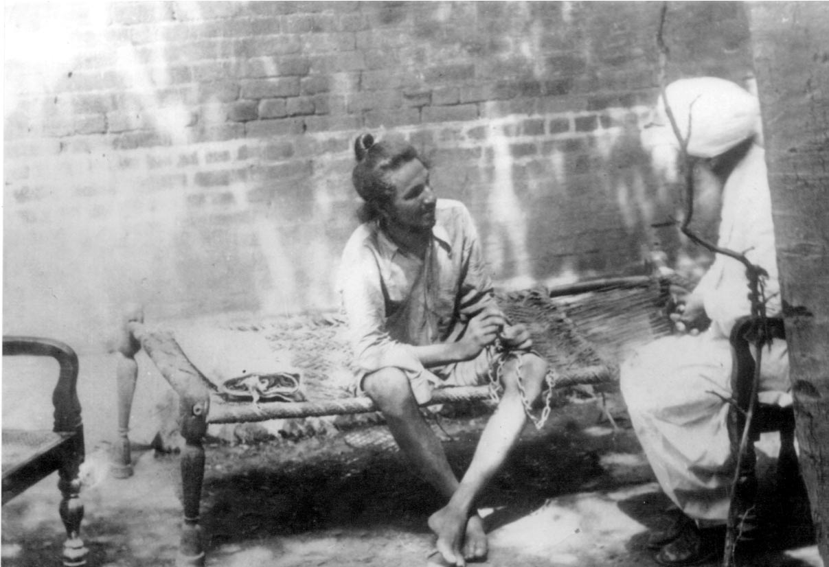 bhagat at police Station At the age of 20 years first police arrest 1927