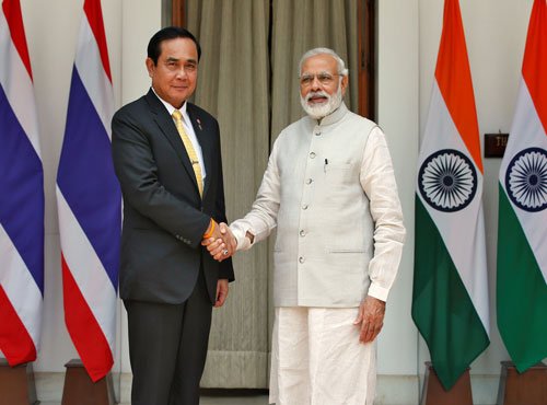 File:India PM and Thailand PM.jpg