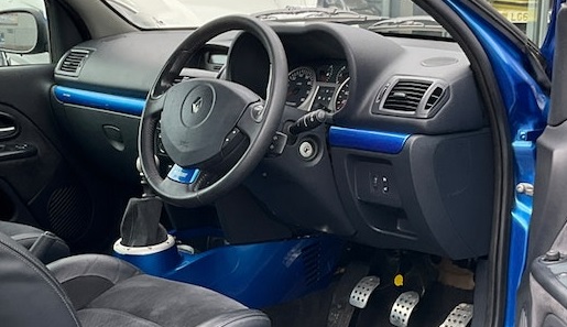 Renault Clio V6 (2003) Cockpit