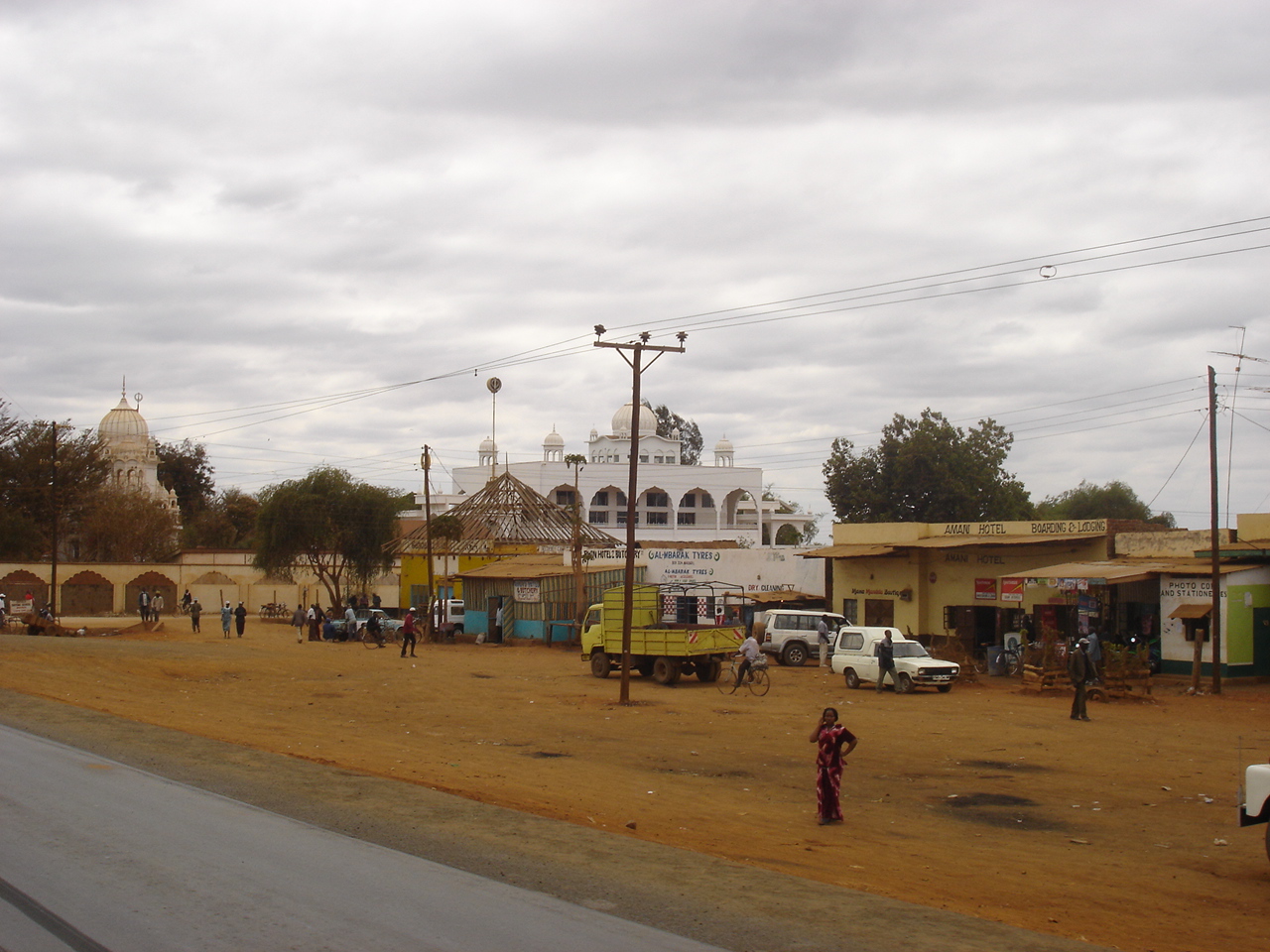 Makindu Gurdwara from the Nairobi-Mombasa Road. (circa 2005)