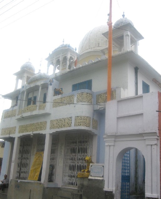 Gurudwara Shri Dashmesh Asthaan Nahan.JPG