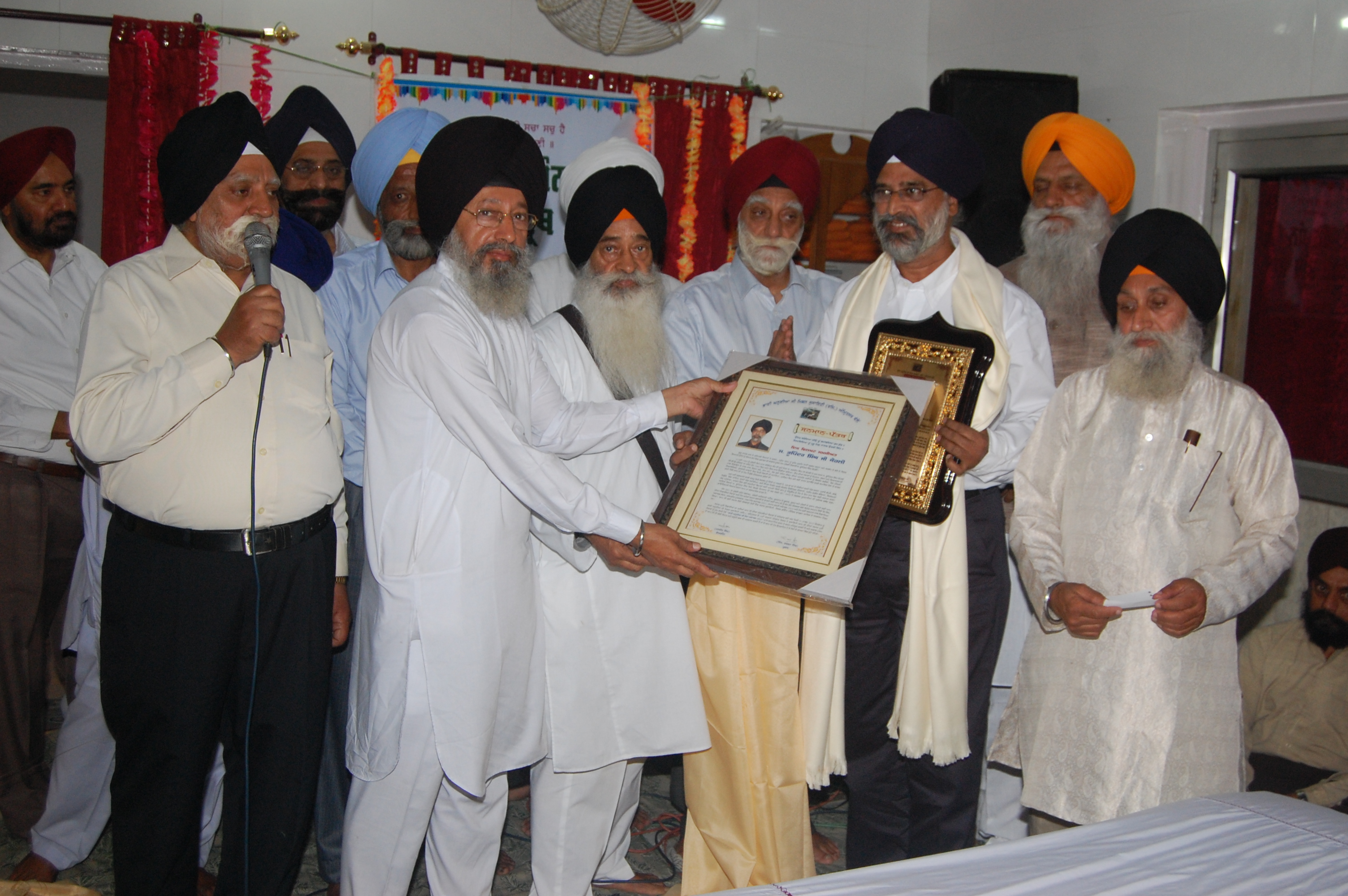 HONORED WITH "BHAI GHANAYAJI SEWA AWARD - 2013" AT AMRITSAR (INDIA) ON 31st MARCH 2013 BY BABA SUKHWINDER SINGH JI BHURIWALE (KARSEWA) Watch on Youtube