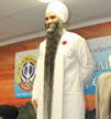 Sarwan Singh longest beard sml.jpg