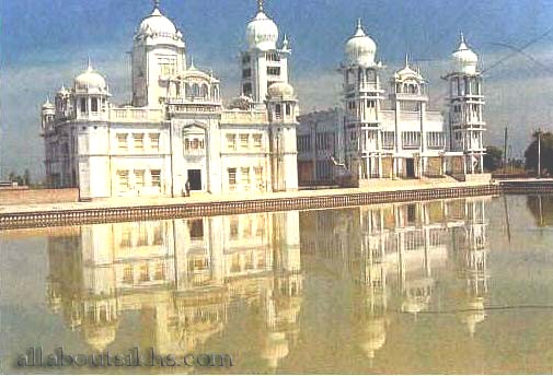 Takhtpuragurudwara.jpg