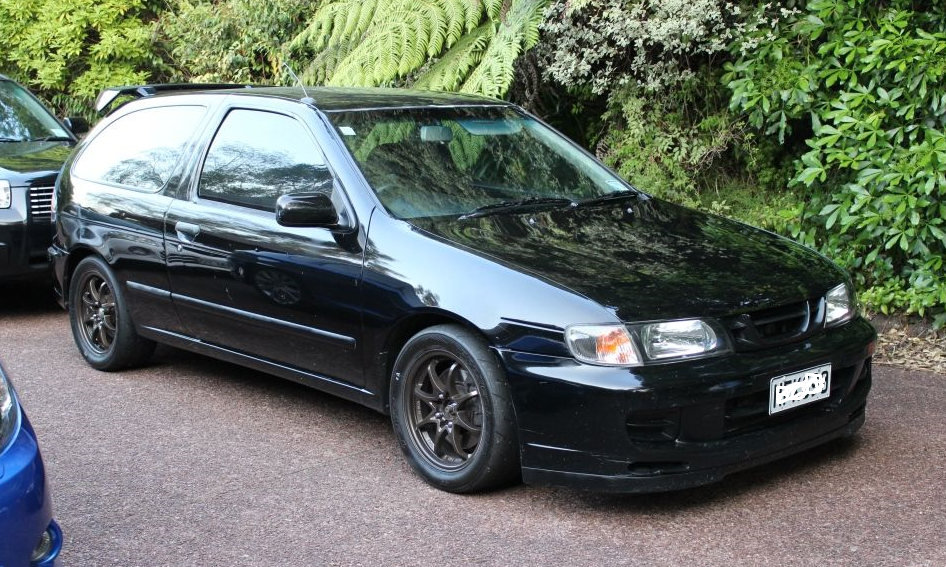 Nissan Pulsar VZR