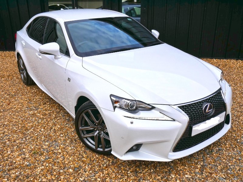 Lexus IS300h F Sport (2015)