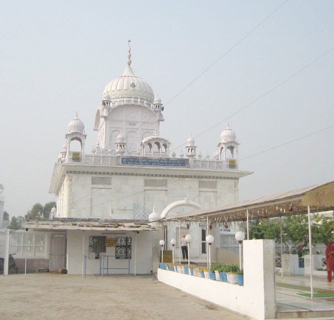 GurudwaraBaolisaab.jpg