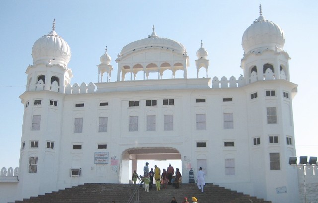 Gurudwara Shri Qila Anandgar.jpg