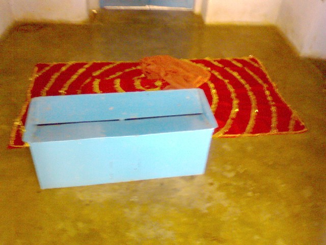 Tharha smadh of mata ji of baba manj.JPG