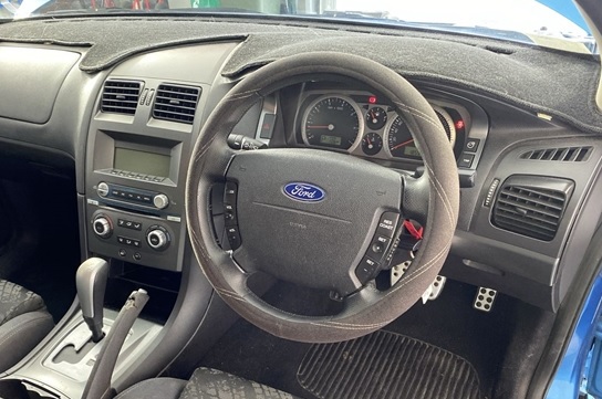 Ford Falcon XR6 (2006) Cockpit