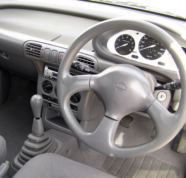 File:Nissan Micra Super S (1995) Cockpit.jpg