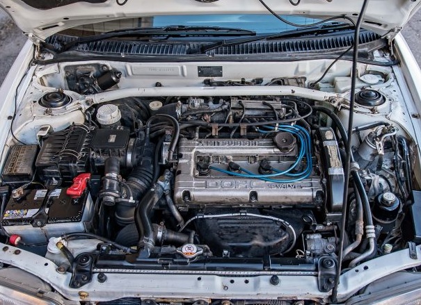 Mitsubishi Lancer Evolution GSR III (1995) Engine