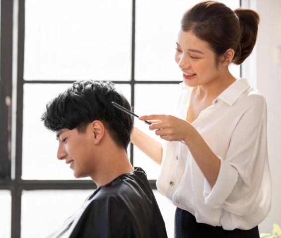 Nai (Hairdresser)