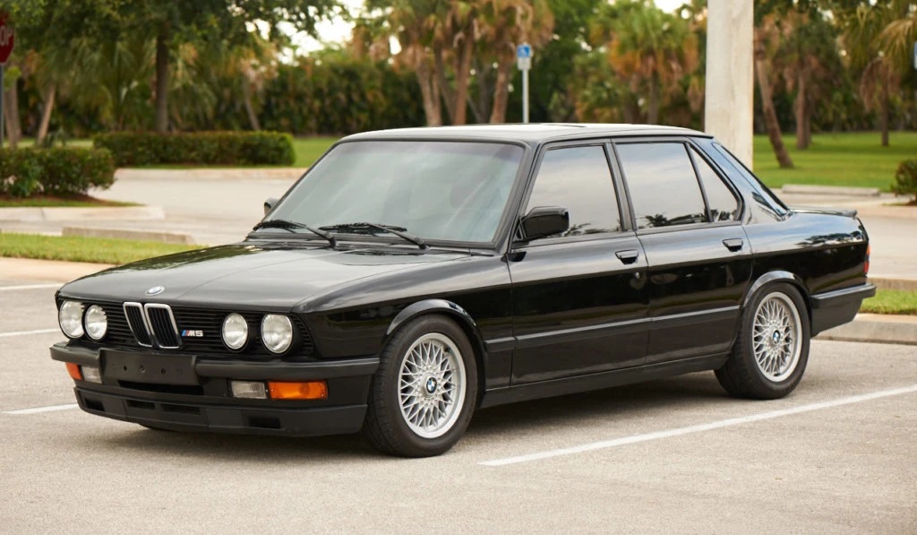 BMW M5 (E28) (1987)