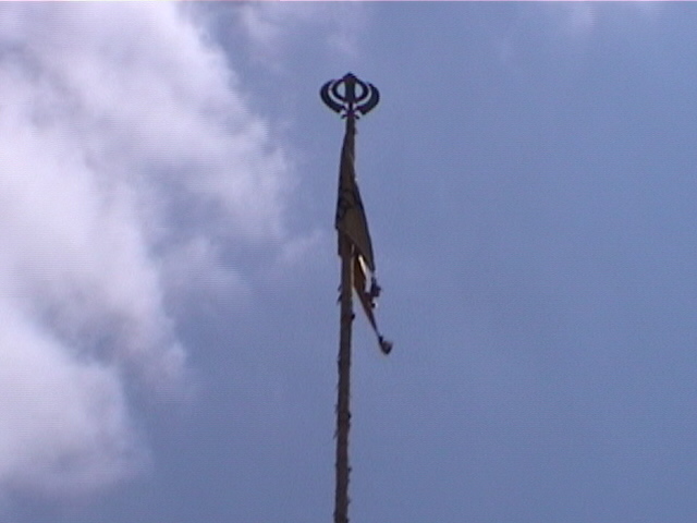 The Nishan Sahib of Sikh Temple Landia