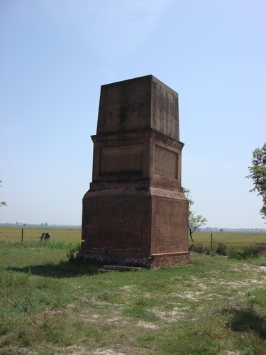 File:Aliwal AngloSikh war monument.jpg